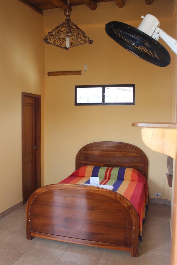 La Mariposa Hostal Olón Eksteriør bilde