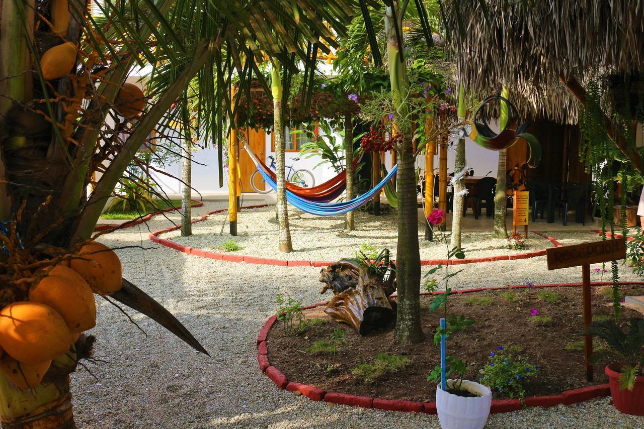 La Mariposa Hostal Olón Eksteriør bilde